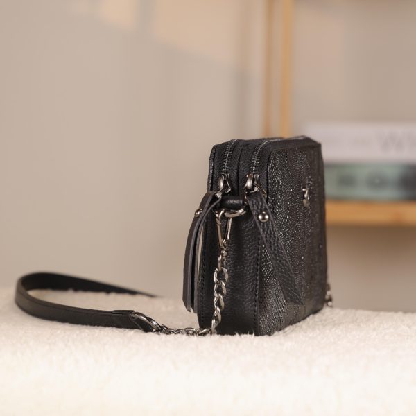 Black Leather Crossbody Bag with Adjustable Strap , Zippered and Multi-Compartment 5 Black Leather Crossbody Bag with Adjustable Strap , Zippered and Multi-Compartment