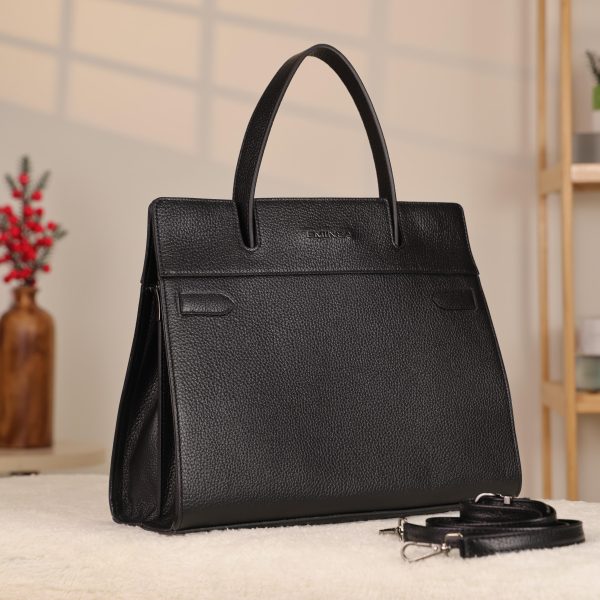 Black Leather Handbag With Magnetic Closure - Multi-Compartment / With Shoulder Strap / Everyday 1 Black Leather Handbag With Magnetic Closure - Multi-Compartment / With Shoulder Strap / Everyday