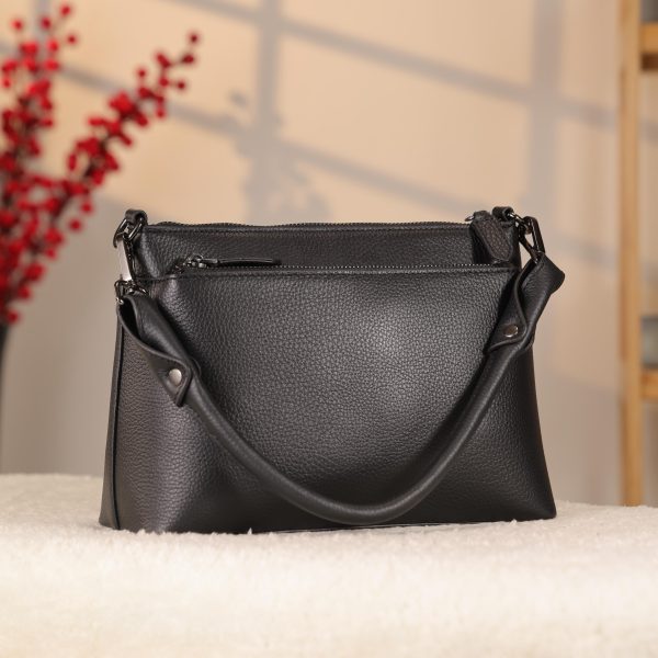 Black Leather Shoulder Bag / Handbag With Adjustable Shoulder Strap / Zippered and Multi-Compartment 11 Black Leather Shoulder Bag / Handbag With Adjustable Shoulder Strap / Zippered and Multi-Compartment