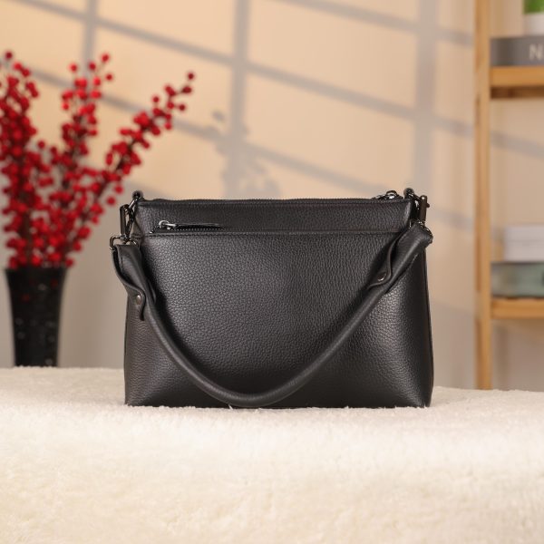 Black Leather Shoulder Bag / Handbag With Adjustable Shoulder Strap / Zippered and Multi-Compartment 6 Black Leather Shoulder Bag / Handbag With Adjustable Shoulder Strap / Zippered and Multi-Compartment
