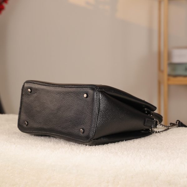 Black Real Cow Leather Handbag With Shoulder Strap , Zippered Bag With Chain 14 Black Real Cow Leather Handbag With Shoulder Strap , Zippered Bag With Chain