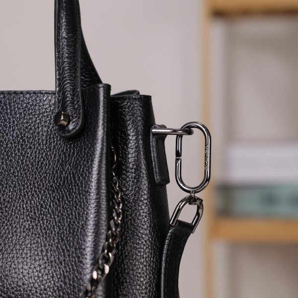 Black Real Cow Leather Handbag With Shoulder Strap , Zippered Bag With Chain 5 Black Real Cow Leather Handbag With Shoulder Strap , Zippered Bag With Chain