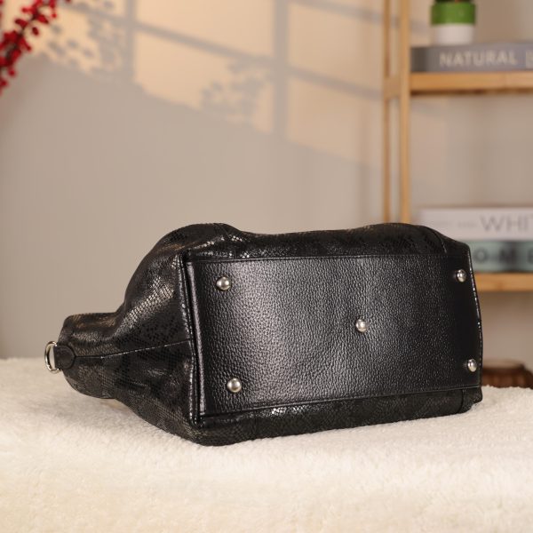 Black Real Leather and Multi-Compartment Handbag With Shoulder Strap 11 Black Real Leather and Multi-Compartment Handbag With Shoulder Strap