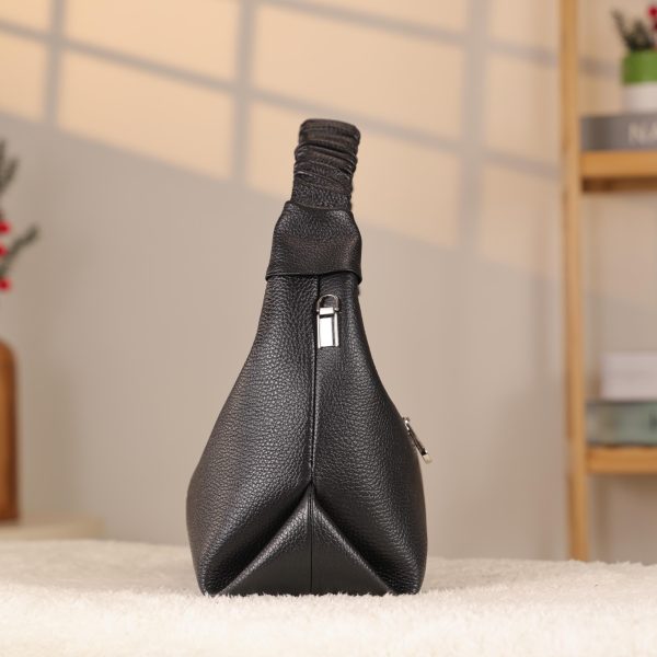 Black Real Leather Handbag With Adjustable Strap , Zippered 3 Black Real Leather Handbag With Adjustable Strap , Zippered