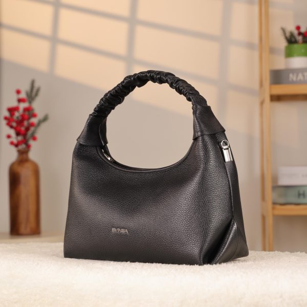 Black Real Leather Handbag With Adjustable Strap , Zippered 8 Black Real Leather Handbag With Adjustable Strap , Zippered