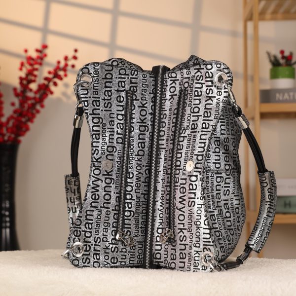 Black Silvery , Versatile Real Leather Handbag , Zippered 3 Black Silvery , Versatile Real Leather Handbag , Zippered