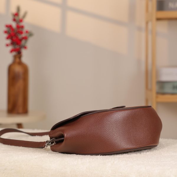 Brown Genuine Leather Shoulder Bag / Handbag With Strap 11 Brown Genuine Leather Shoulder Bag / Handbag With Strap