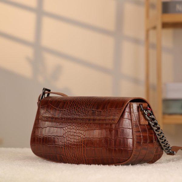 Brown Leather Shoulder Bag-Handbag With Strap, Magnetic Closure and Zippered 8 Brown Leather Shoulder Bag-Handbag With Strap, Magnetic Closure and Zippered