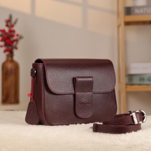 Burgundy Leather Shoulder Bag With Shoulder Strap / Magnetic Closure and Zippered 1 Burgundy Leather Shoulder Bag With Shoulder Strap / Magnetic Closure and Zippered
