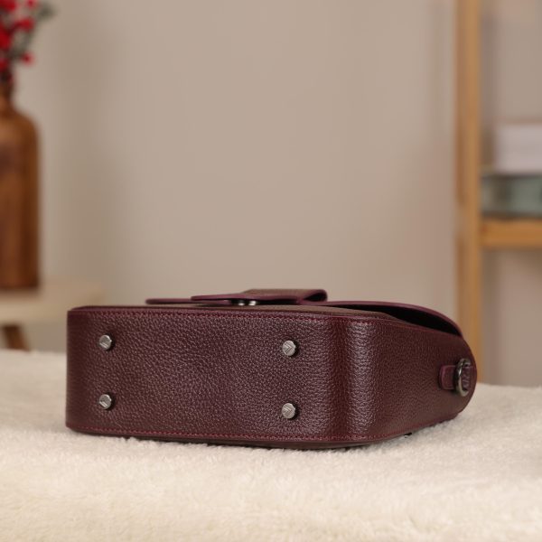Burgundy Leather Shoulder Bag With Shoulder Strap / Magnetic Closure and Zippered