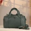 Green Leather Handbag With Shoulder Strap / Zippered / Everyday Bag 1 Green Leather Handbag With Shoulder Strap / Zippered / Everyday Bag
