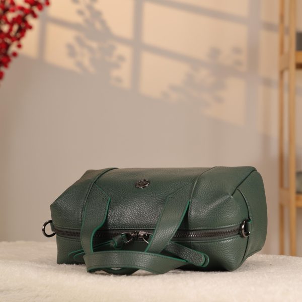 Green Leather Handbag With Shoulder Strap / Zippered / Everyday Bag 7 Green Leather Handbag With Shoulder Strap / Zippered / Everyday Bag