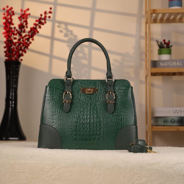 Green Luxury Handbag From Real Cow Leather With Shoulder Strap 1 Green Luxury Handbag From Real Cow Leather With Shoulder Strap