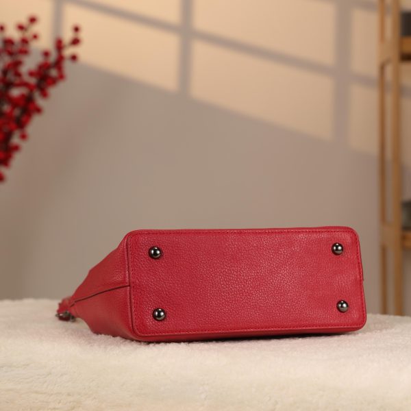 Red Leather Shoulder Bag and Handbag / Everyday / Zippered 10 Red Leather Shoulder Bag and Handbag / Everyday / Zippered